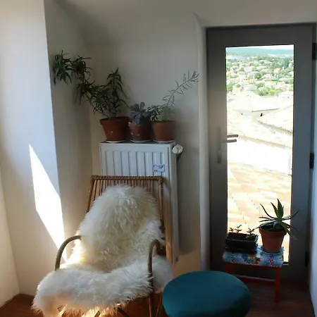 Maison Traditionnelle Au Coeur Historique De Apartman
